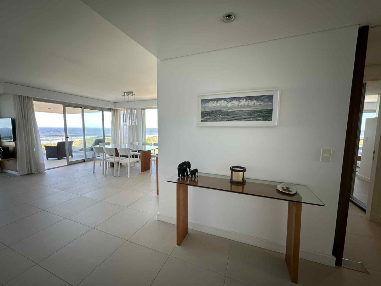BRAVA. 4 suites primera fila vista al mar