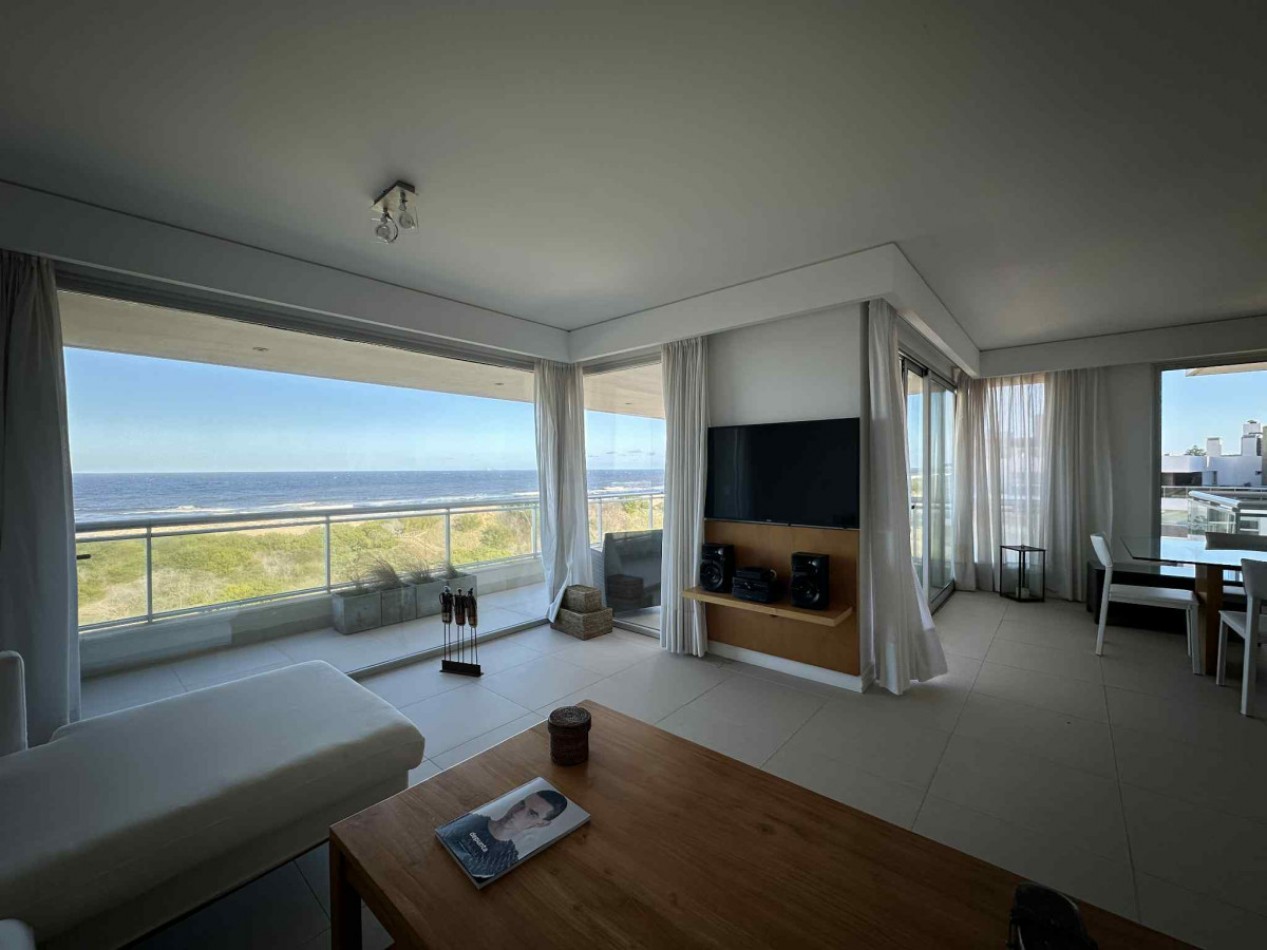 BRAVA. 4 suites primera fila vista al mar