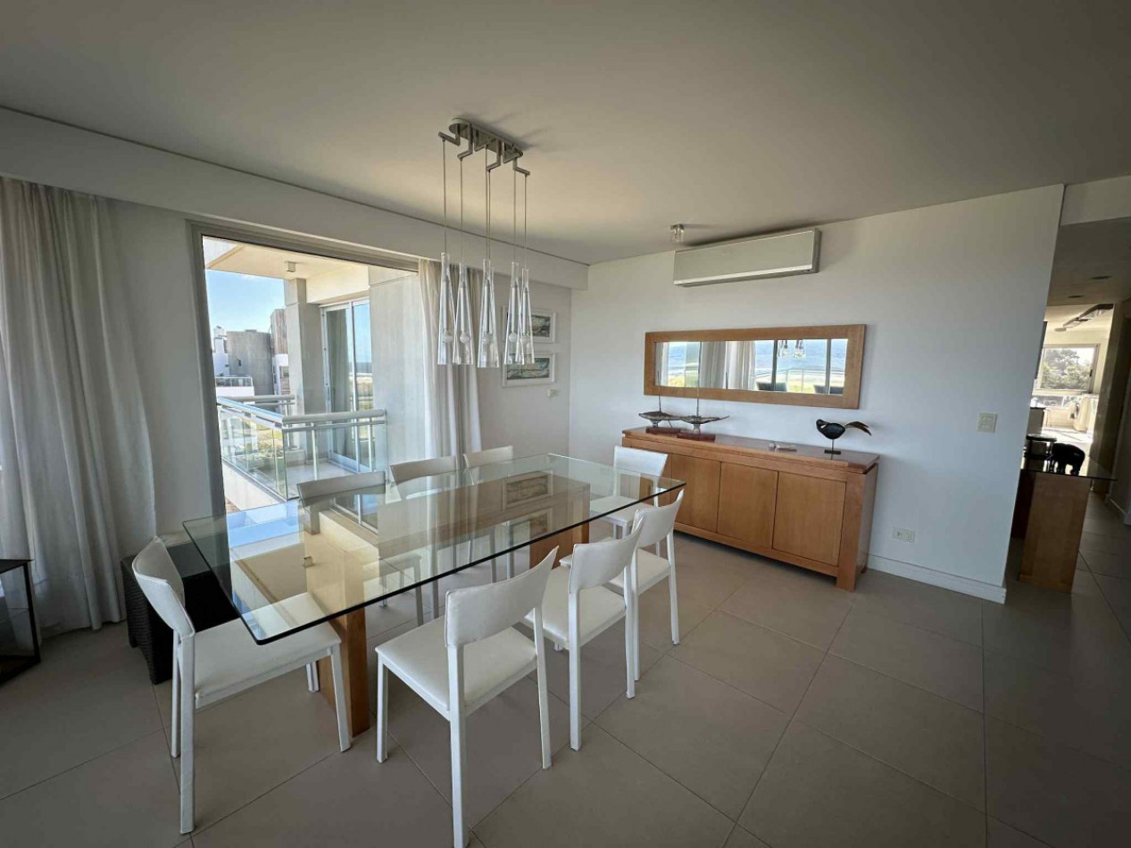 BRAVA. 4 suites primera fila vista al mar