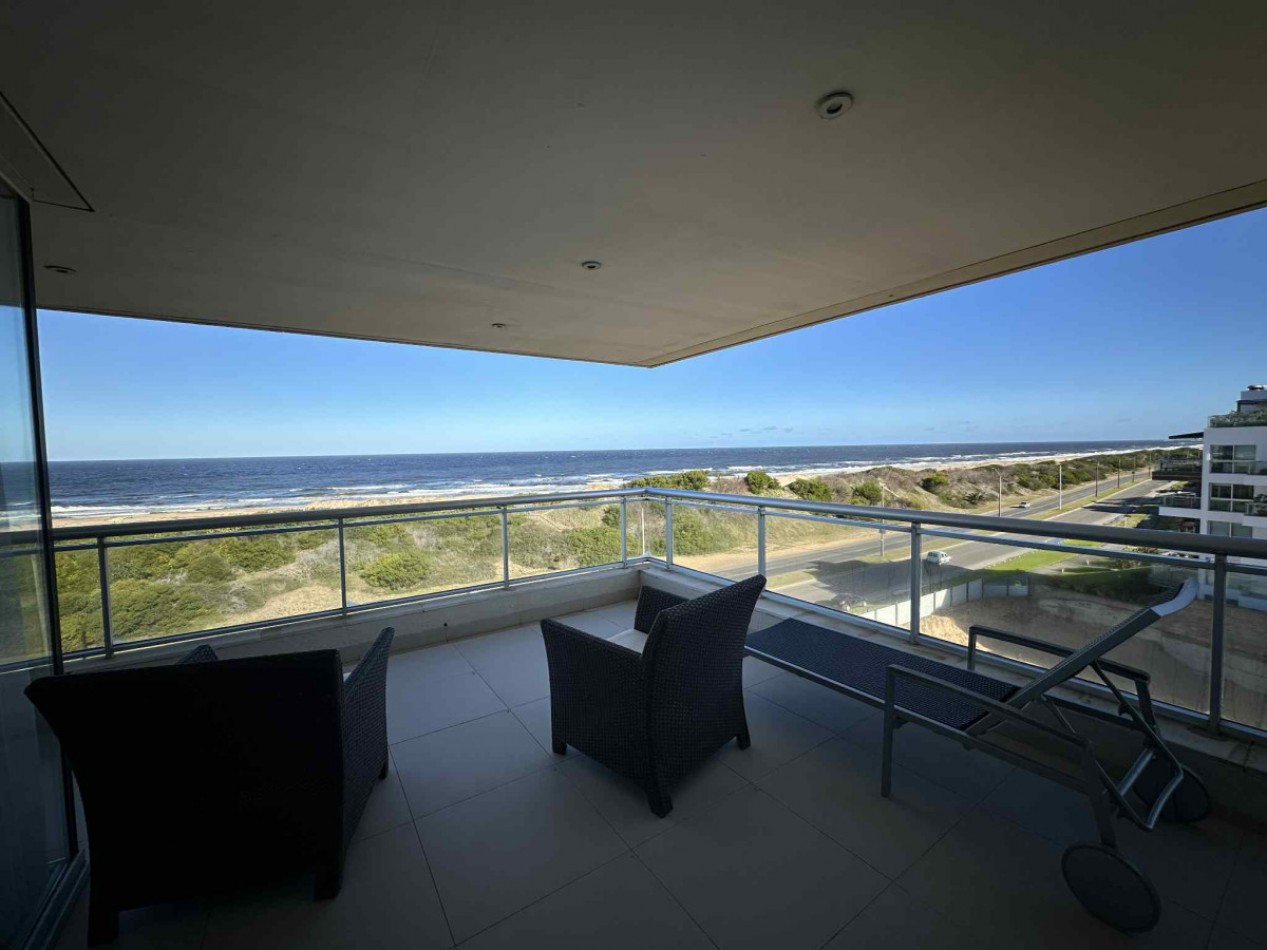 BRAVA. 4 suites primera fila vista al mar