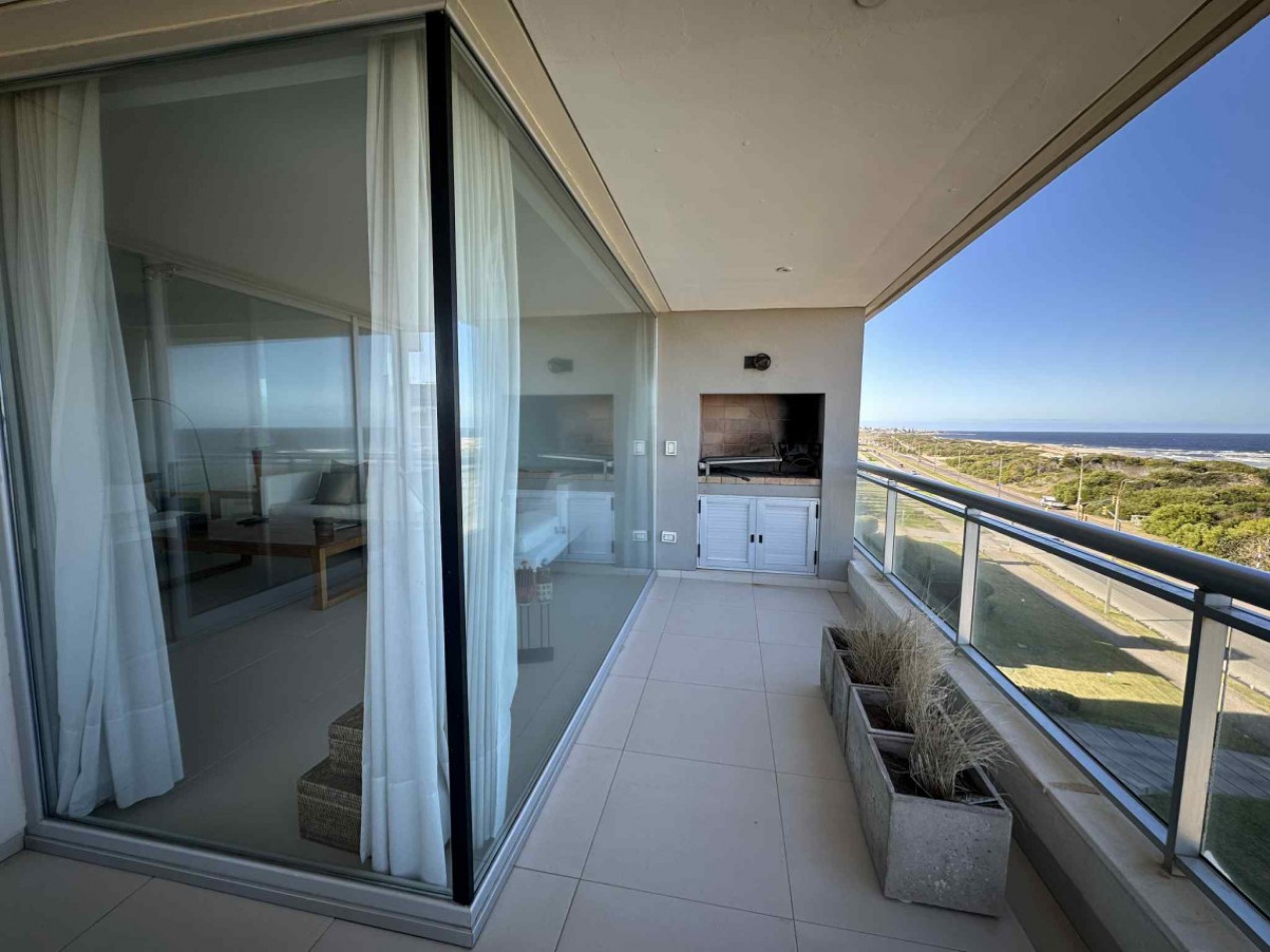 BRAVA. 4 suites primera fila vista al mar