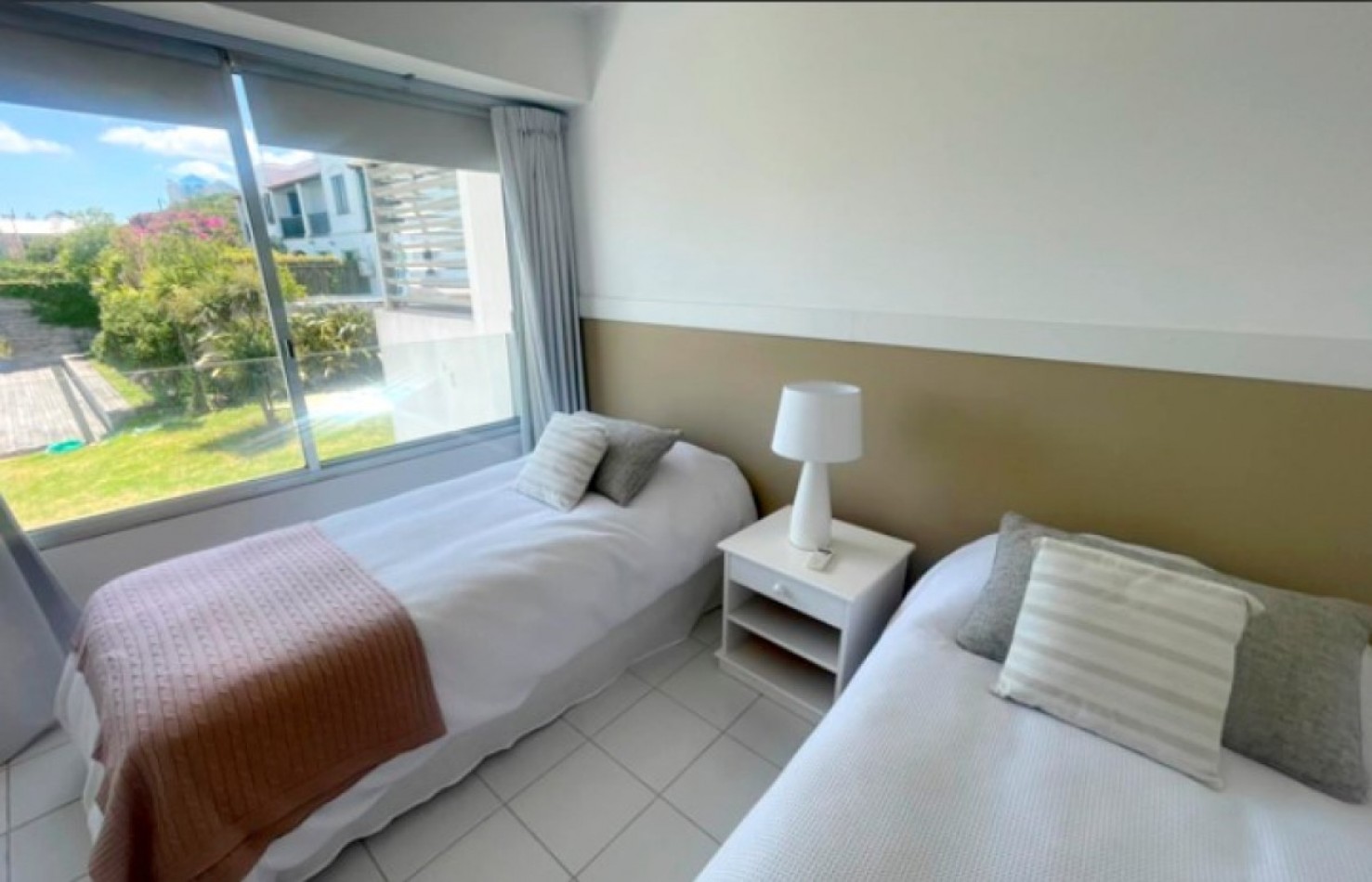 Penthouse en Montoya.  3 dormitorios en suite con terraza exclusiva con barbacoa
