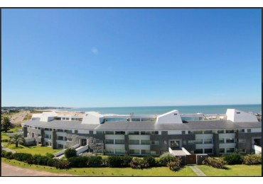 Penthouse en Montoya.  3 dormitorios en suite con terraza exclusiva con barbacoa