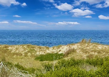 LA JUANITA. 3 dormitorios primera fila vista al mar