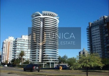 Art Tower 3 suites, piso alto con vistas